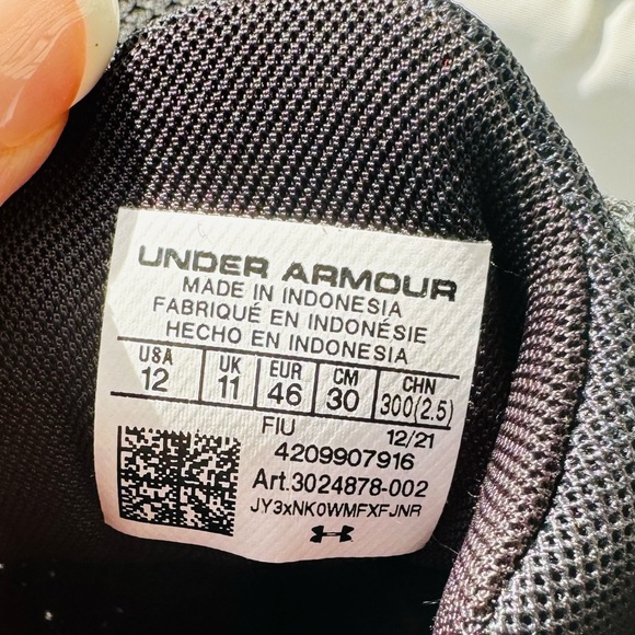 Men’s Under Armour Charged Pursuit Running Shoes Size 12 Black - Picture 7 of 8